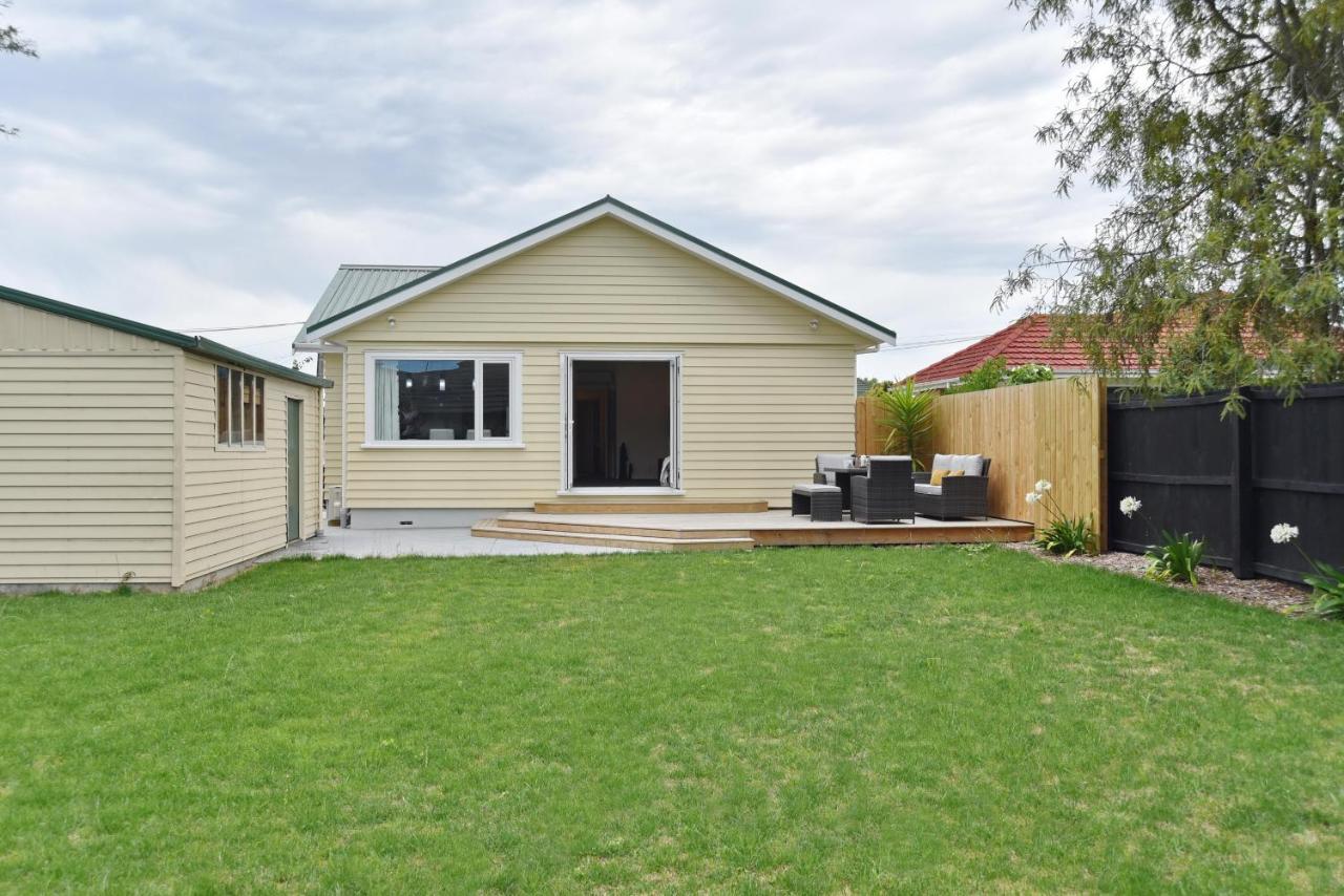 Weston Villa - Christchurch Holiday Homes Exterior photo